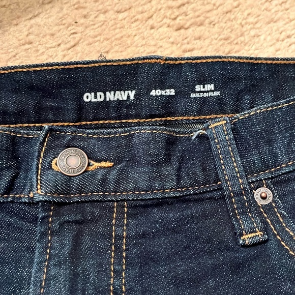 Old Navy Slim built-in flex Jeans, 40x32 - Picture 2 of 4